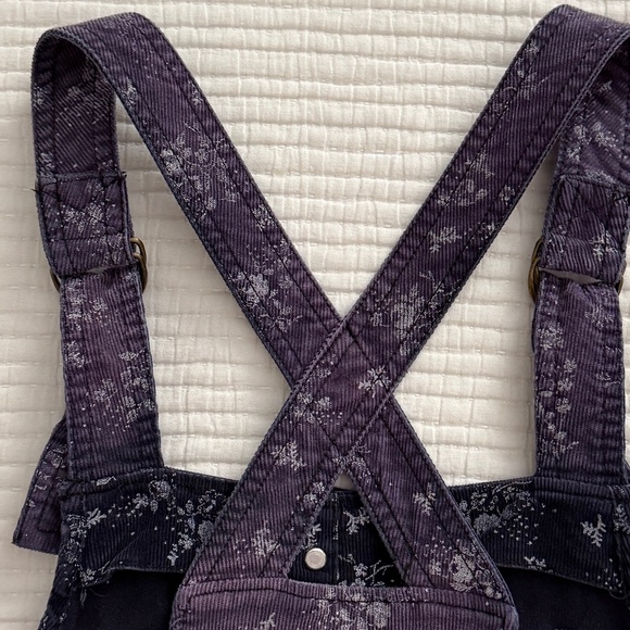 Free People Corduroy Shortall in Purple Floral (Size 6) - Picture 4 of 8